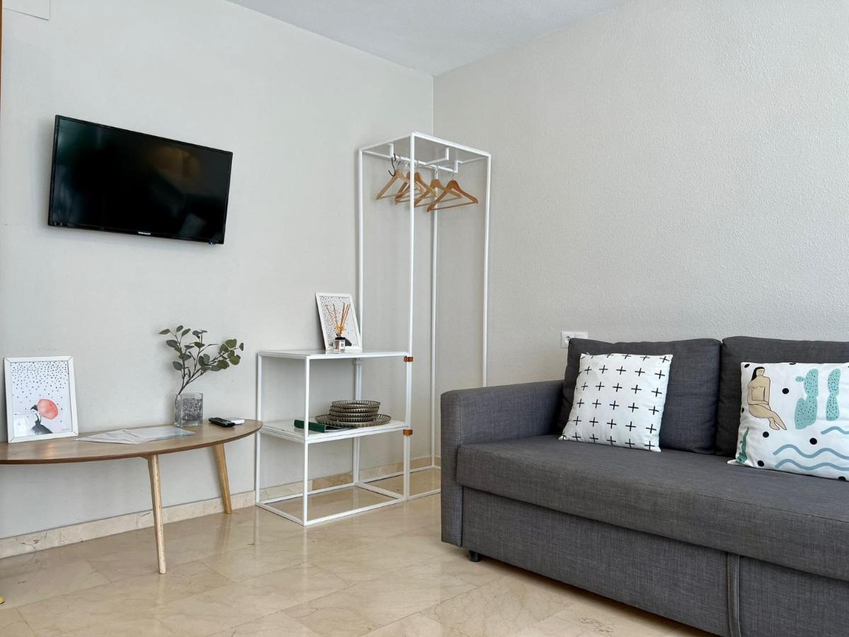 Gran Apartamento Familiar, Amigos O Trabajo マラガ エクステリア 写真