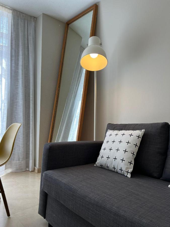Gran Apartamento Familiar, Amigos O Trabajo マラガ エクステリア 写真