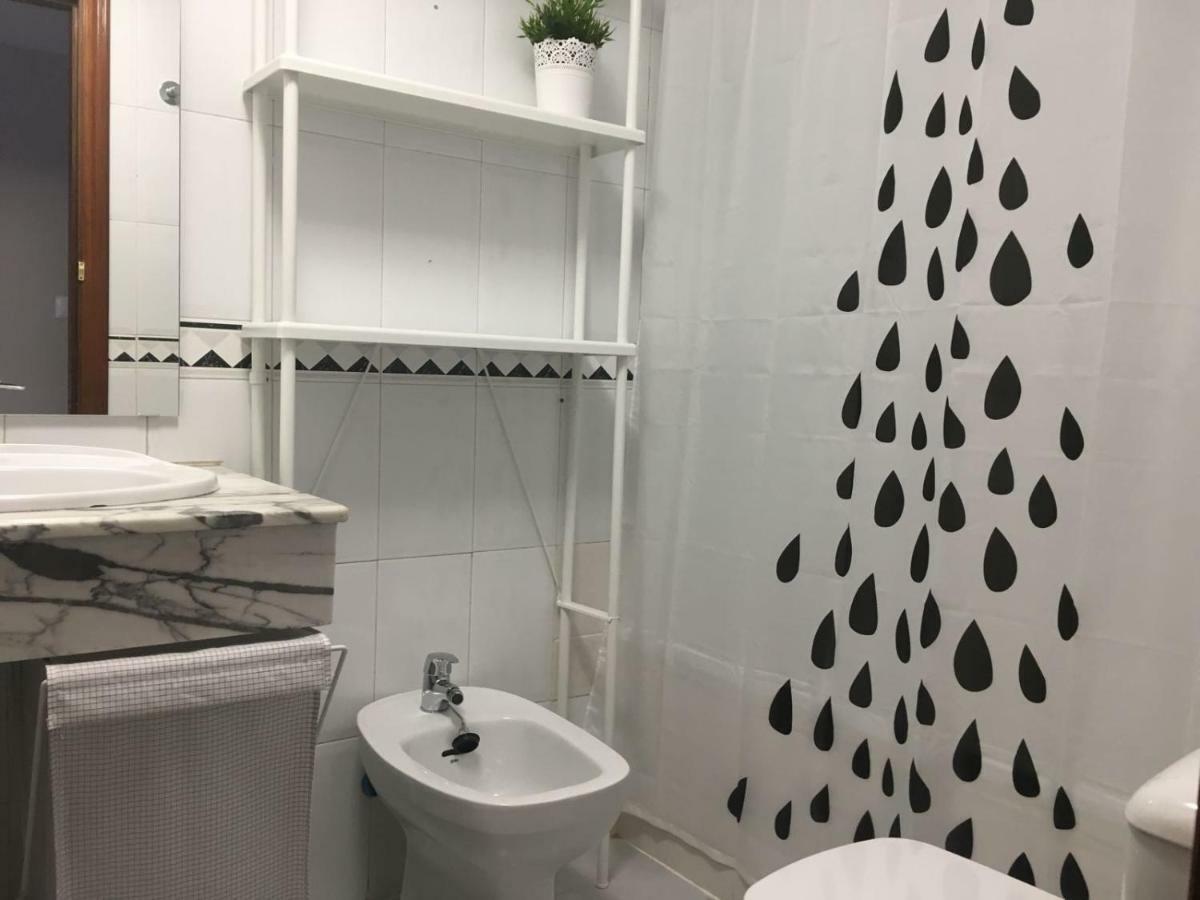 Gran Apartamento Familiar, Amigos O Trabajo マラガ エクステリア 写真